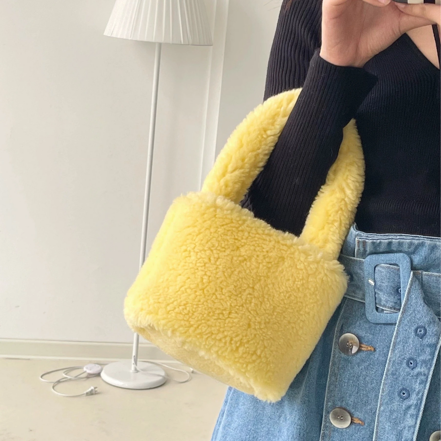 Fluffy Small Bag 00059