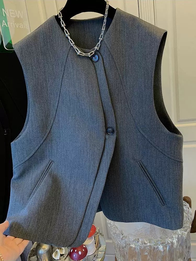 Asymmetric Wrap Gilet 00216