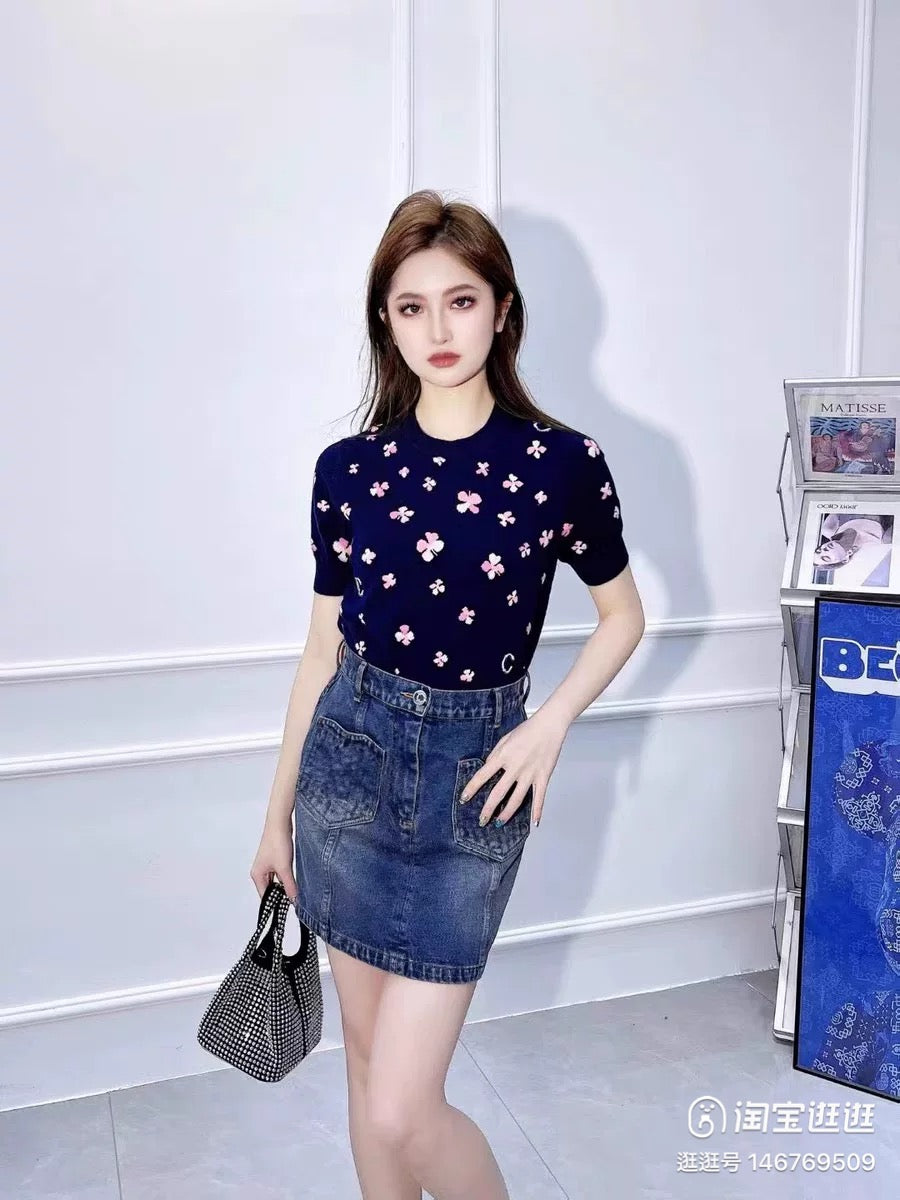 Summer Short-sleeved Sweater with Four-leaf Clover 00098