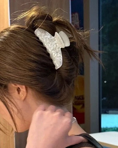 Crystal Shell Hair Clip 00434
