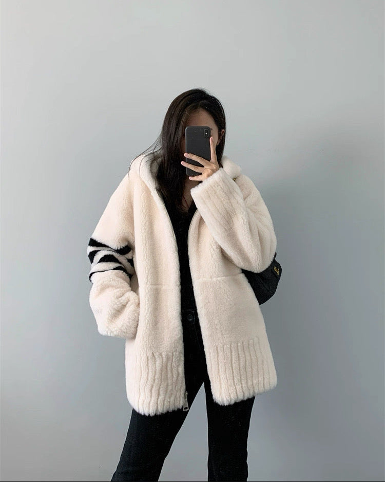 Cozy Wool-Blend Hooded Jacket 00519