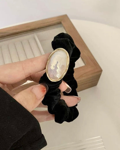 Classic Gem Scrunchie 00490