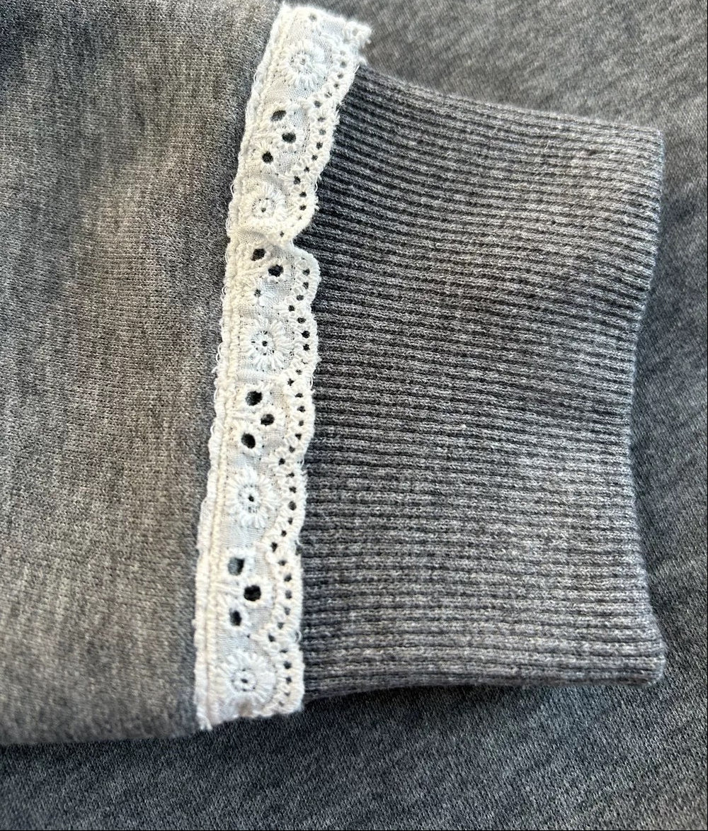 Cozy Lace Pullover 00438
