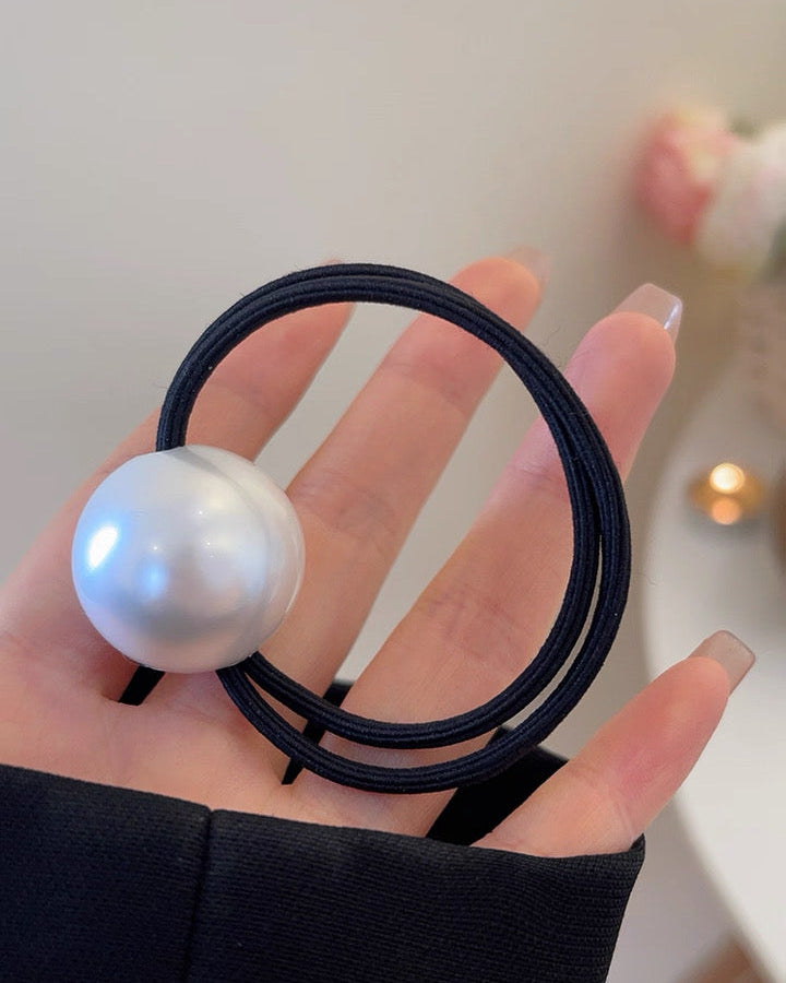 Luxe Single Pearl Hair Tie 00483