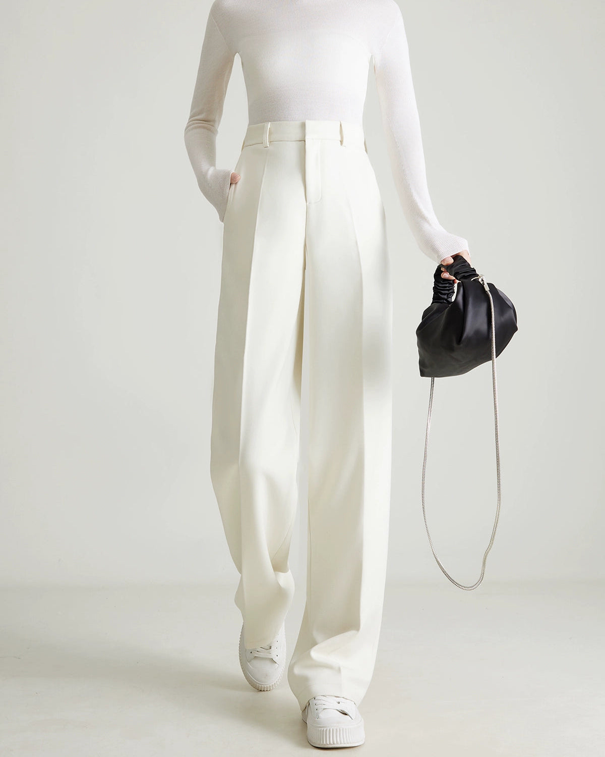 Wool-Blended High-Rise Wide Trousers 00494