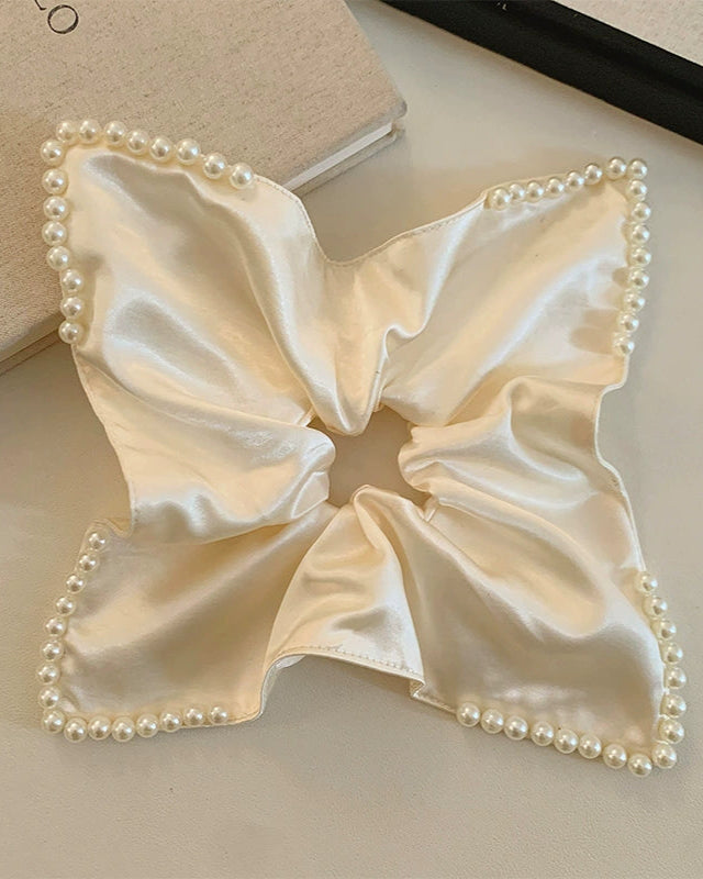 Pearl Frame Scrunchie 00382