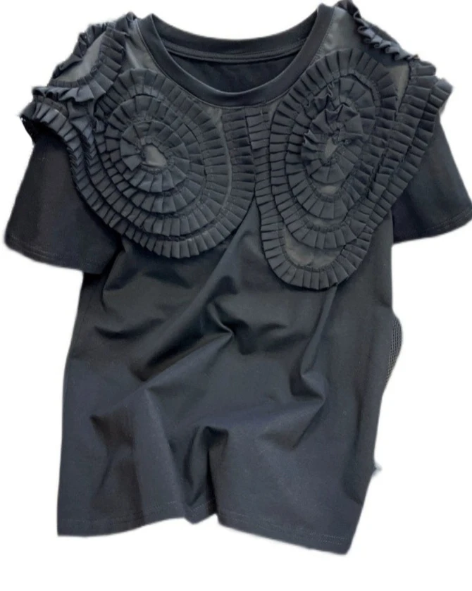 Rosette Embellished T-Shirt 00252