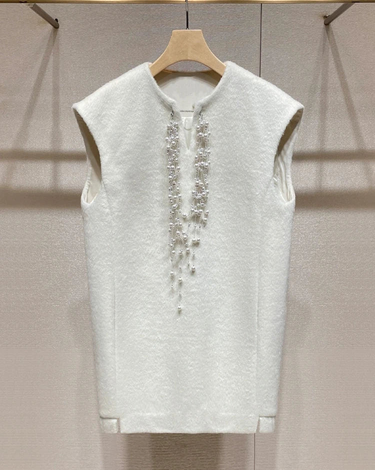 White Sleeveless Top 00028