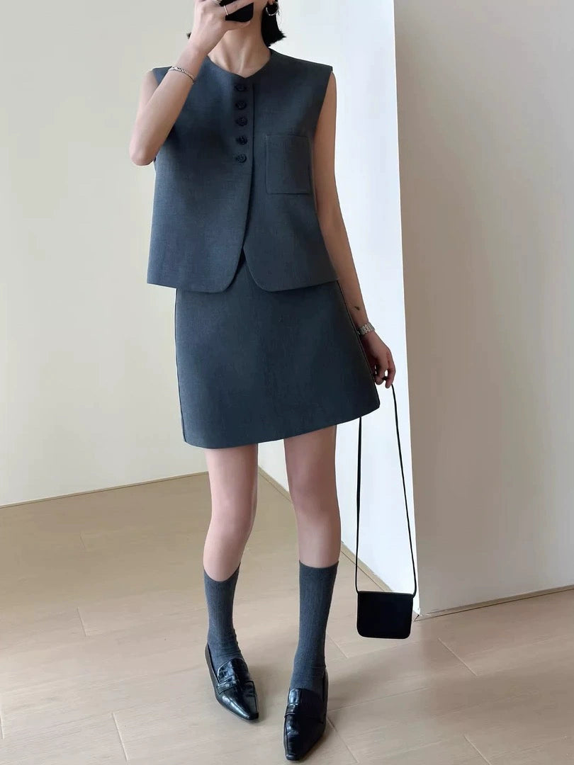 Minimalist Tailored Set 00262