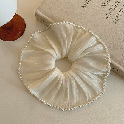 Pearl Veil Scrunchie 00381