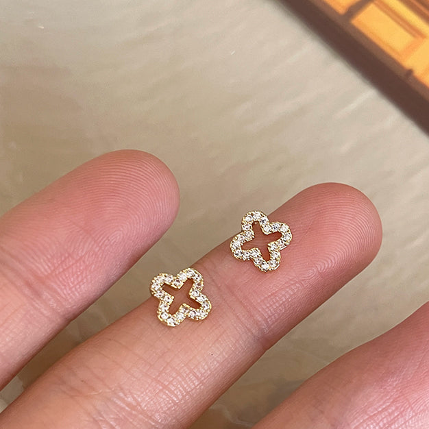 Crystal Bloom Studs 00205
