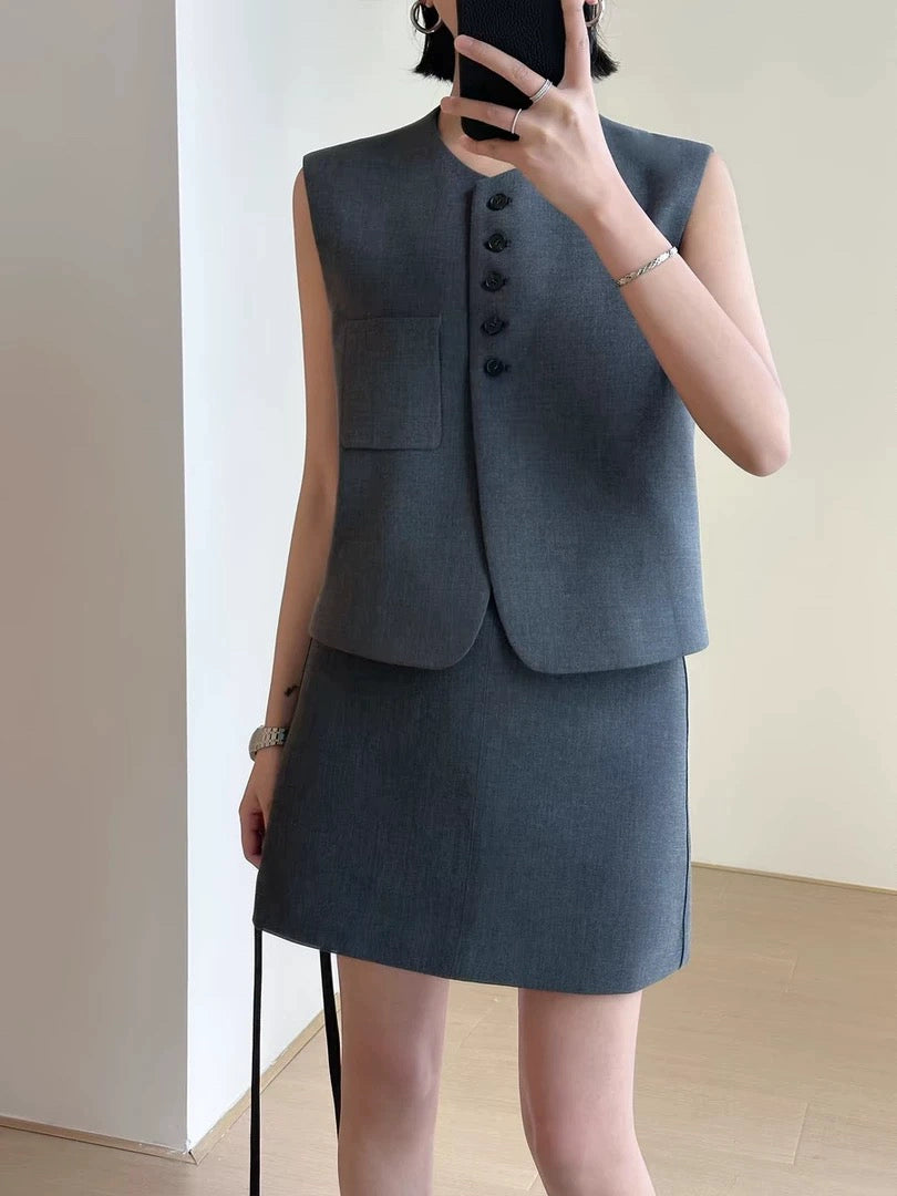 Minimalist Tailored Set 00262