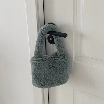 Fluffy Small Bag 00059
