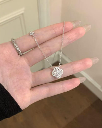 Blossom Glow Necklace 00223
