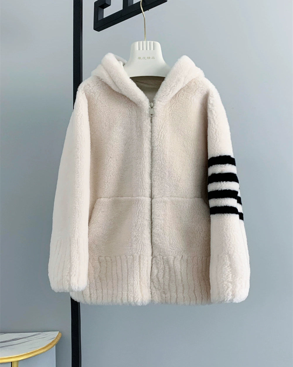 Cozy Wool-Blend Hooded Jacket 00519