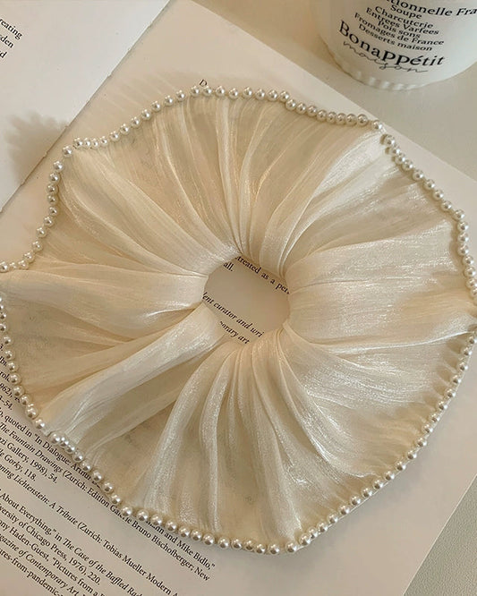Pearl Veil Scrunchie 00381