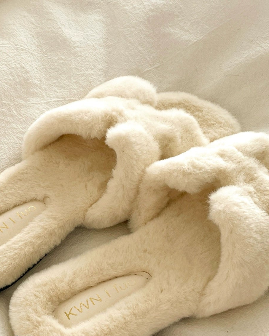 Cloudy Soft Fur Slides 00505