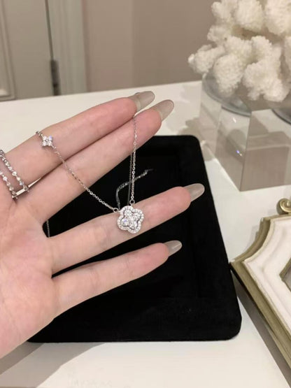 Blossom Glow Necklace 00223