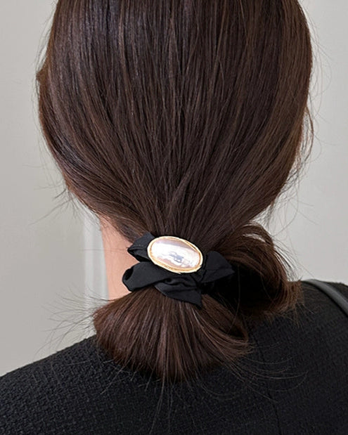 Classic Gem Scrunchie 00490
