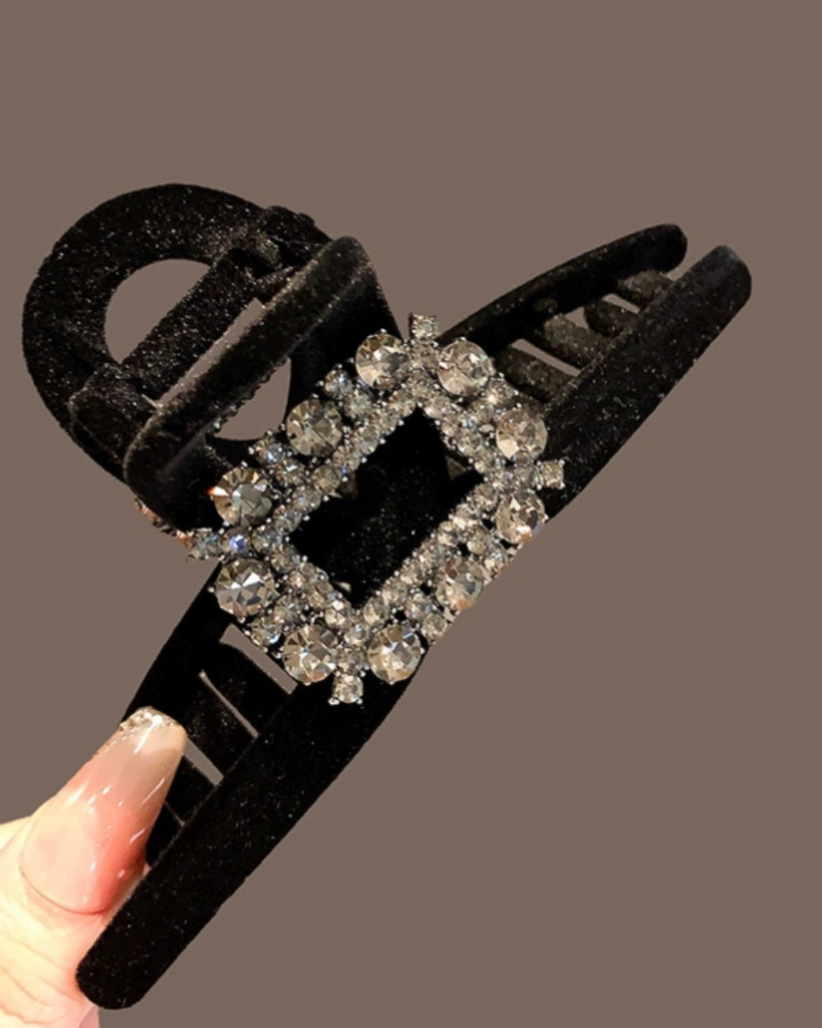 Velvet Crystal Square Hair Claw 00474
