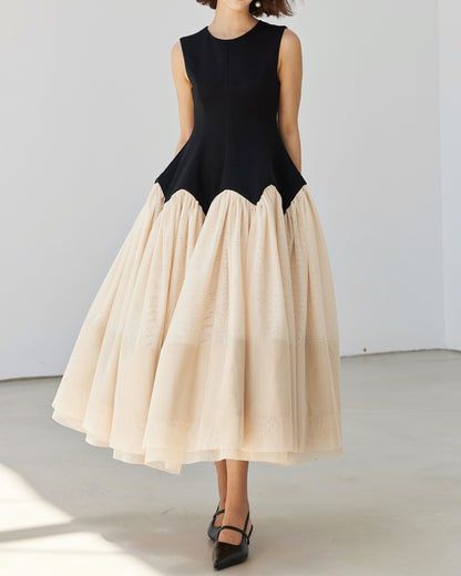 Black and Beige Wavy Peplum Dress 00159