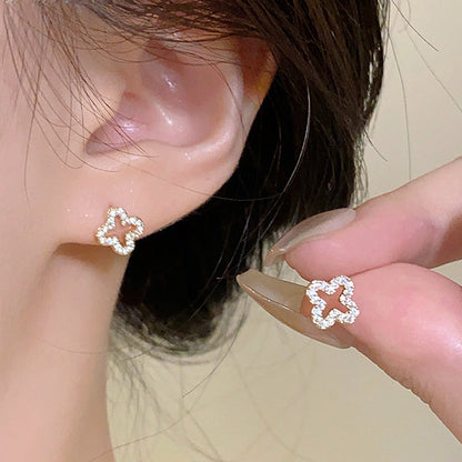 Crystal Bloom Studs 00205