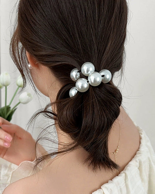 Luxe Round Pearl Hair Tie 00513