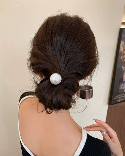 Luxe Single Pearl Hair Tie 00483