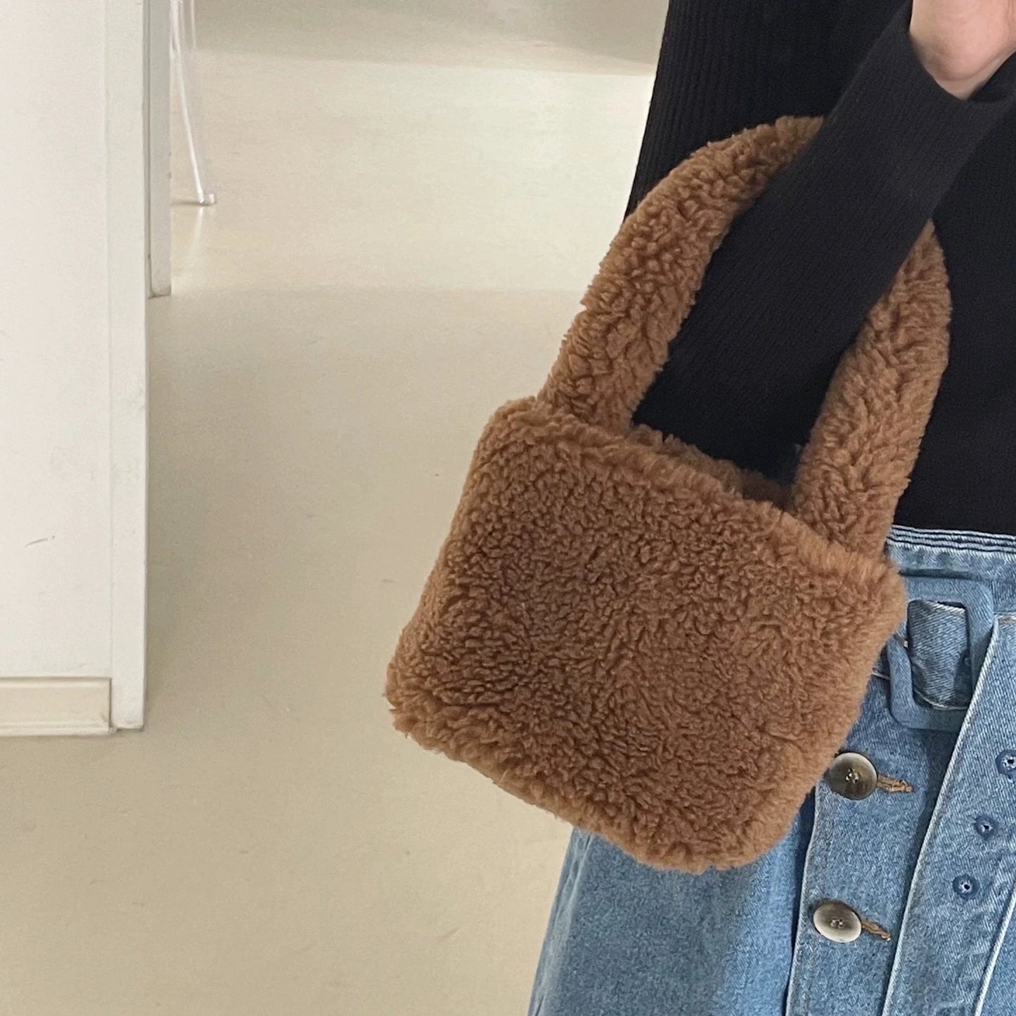 Fluffy Small Bag 00059