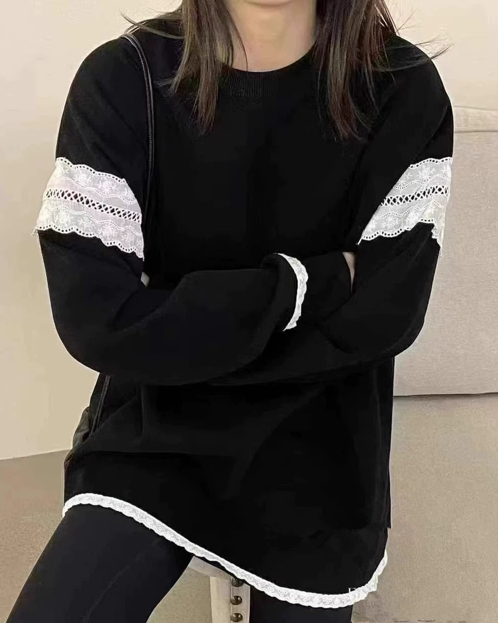 Cozy Lace Pullover 00438