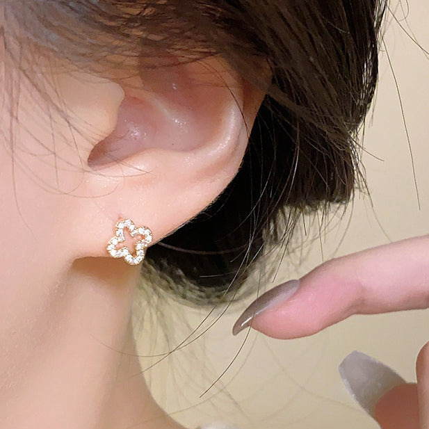Crystal Bloom Studs 00205